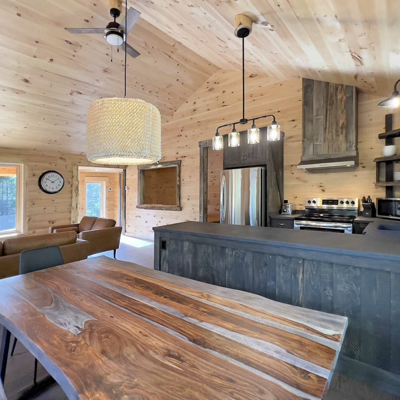 Chalet Apache