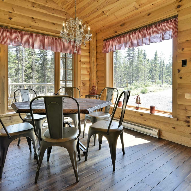 Chalet Husky